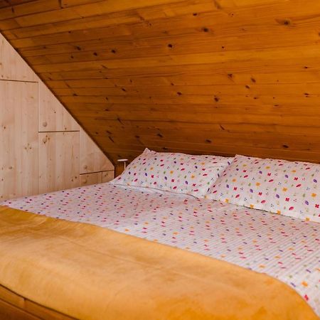 הוילה בוהין Wood House Irena-Pocitniska Hisa מראה חיצוני תמונה